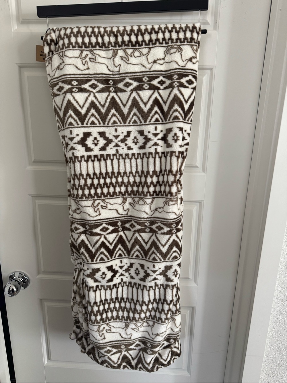 Wrangler Brown and White horses Aztec patterned blanket